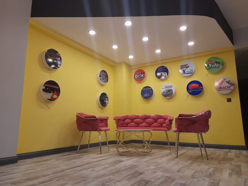 Sigortamali müşteri bekleme alanı